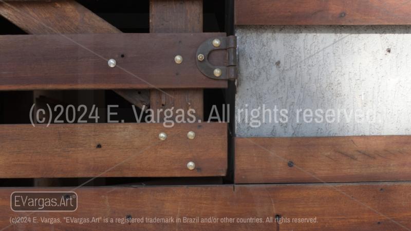 horizontal wood planks on a wall, decorative wall, street, outdoors, daylight, close-up